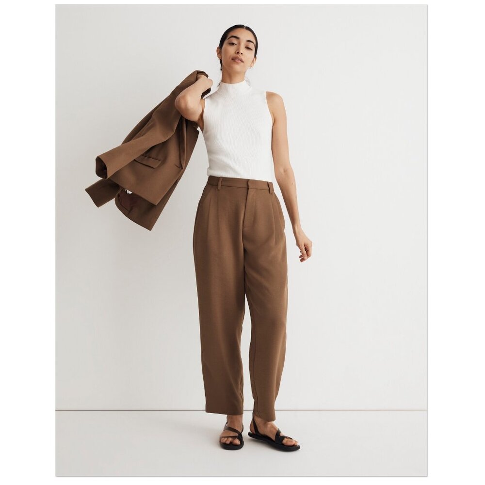 Madewell - Pleated Tapered-Leg Pants in Easygoing Crepe - light roast - Size 6